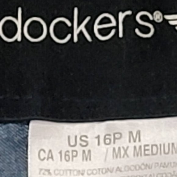Dockers for Women Khaki Goodness Inside Size 16 P - Picture 4 of 15